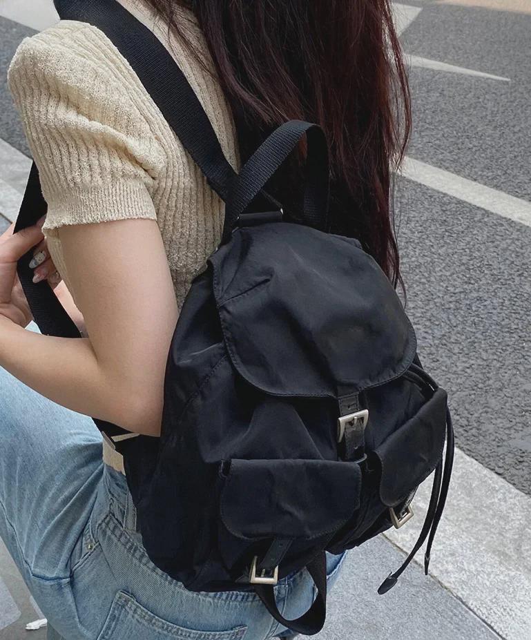 Women's Waterproof Nylon Drawstring Backpack – Casual Small Parachute Backpack for Students and Parties