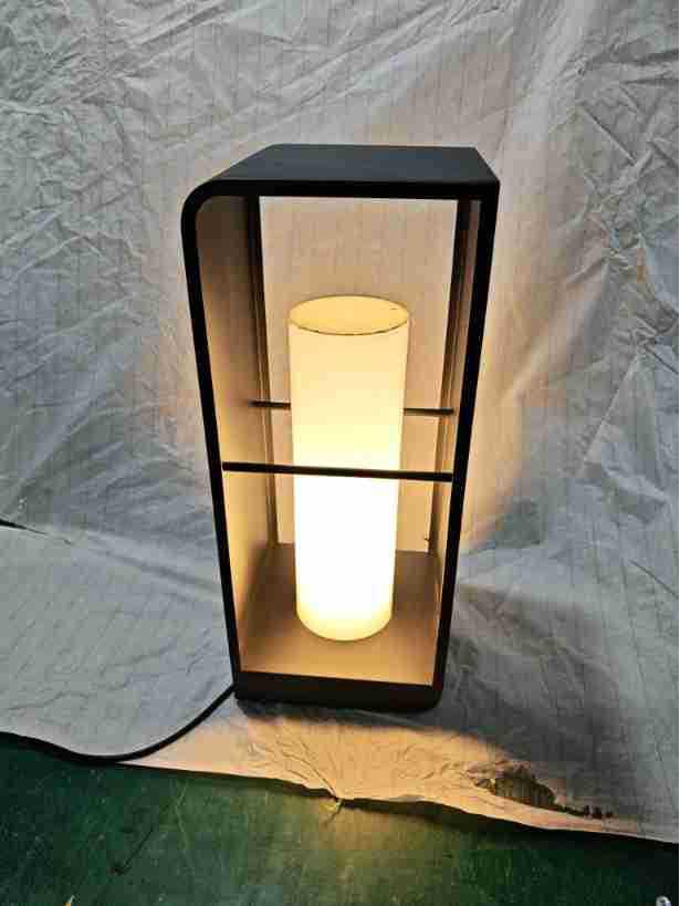 

Водонепроницаемые солнечные уличные садовые ландшафтные светильники для двора, виллы, террасы и газона Small - Warm Light - Electric