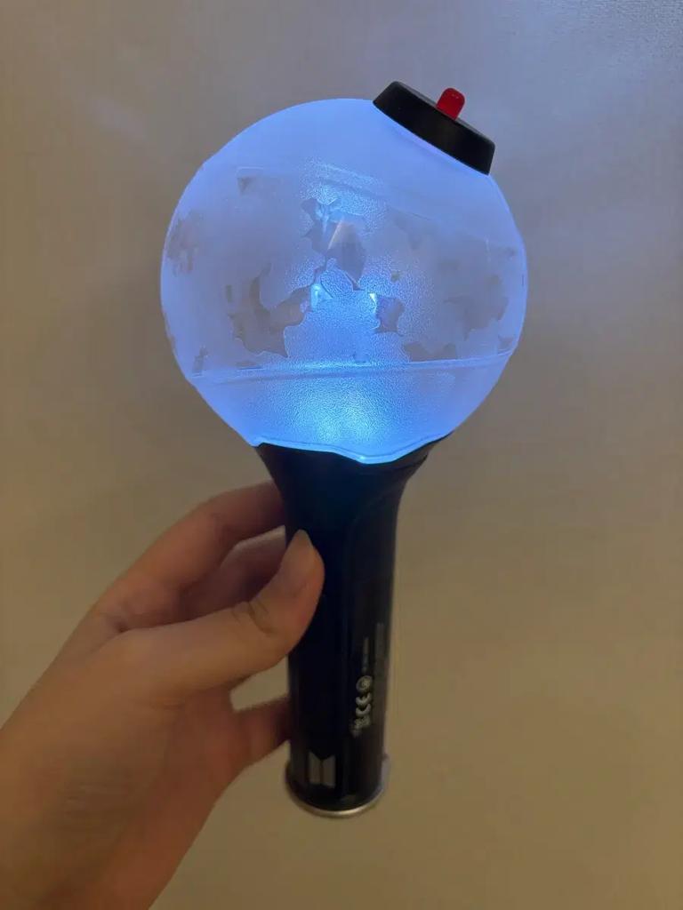 BTS (Bangtan Boys) Baston de încurajare ver.3 Pungă Ami Balm de vânzare. (BTS Versiunea 3) Folosit