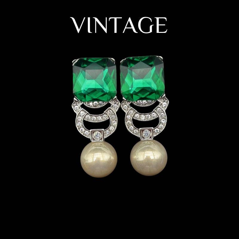 Heavy Industry Court Style Elegant Temperament Champagne Versatile Emerald Imitation Pearl Item