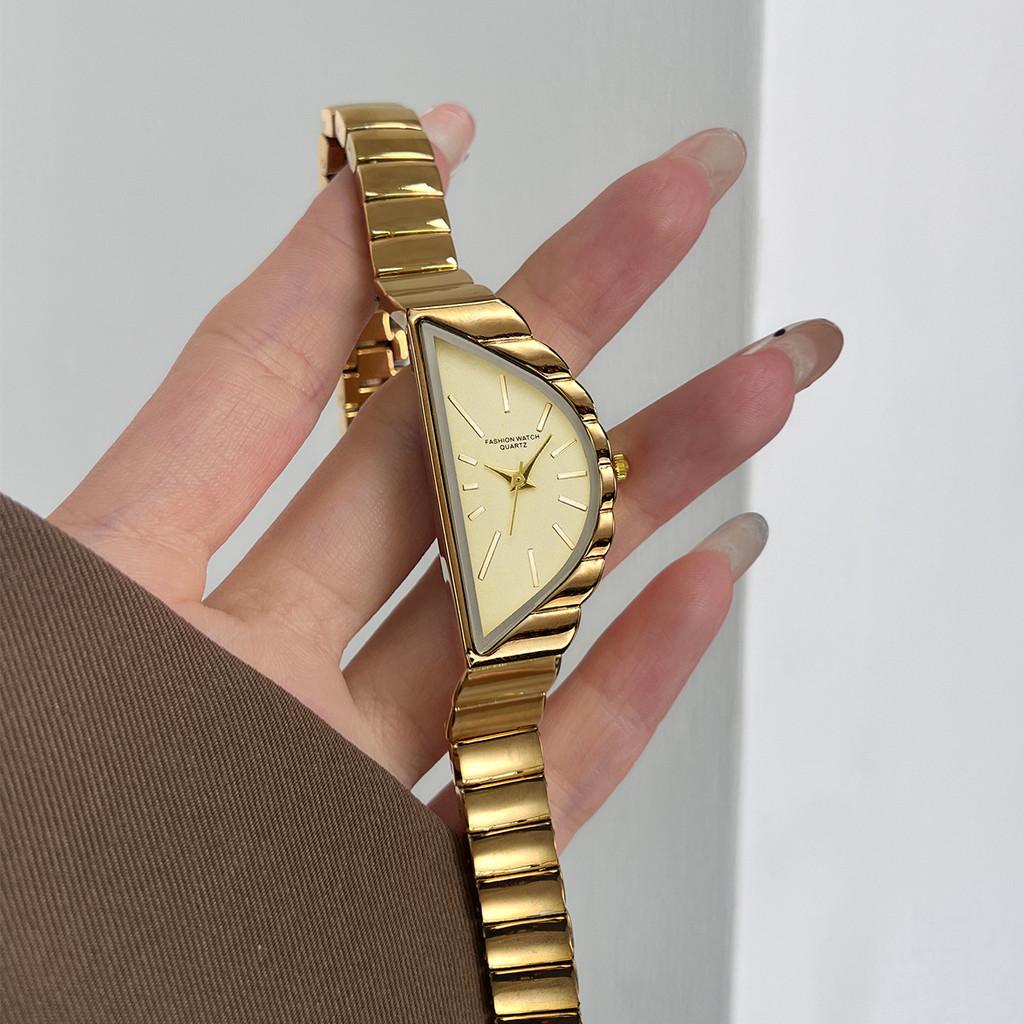 Orologio al quarzo minimalista da donna con funzione impermeabile per uso casual