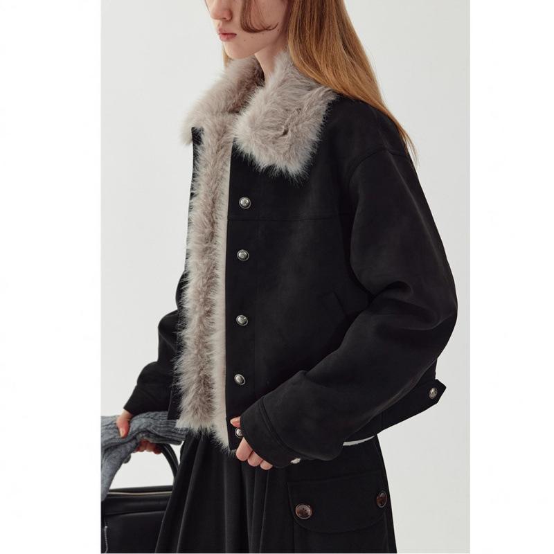 Women's Retro Suede Jacket with Detachable Fur Collar - 2025 Autumn/Winter Collection