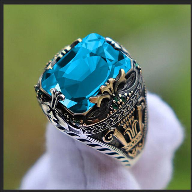 Huajie Men's Luxurious Jade Inlaid Retro Ring for Banquets and Parties