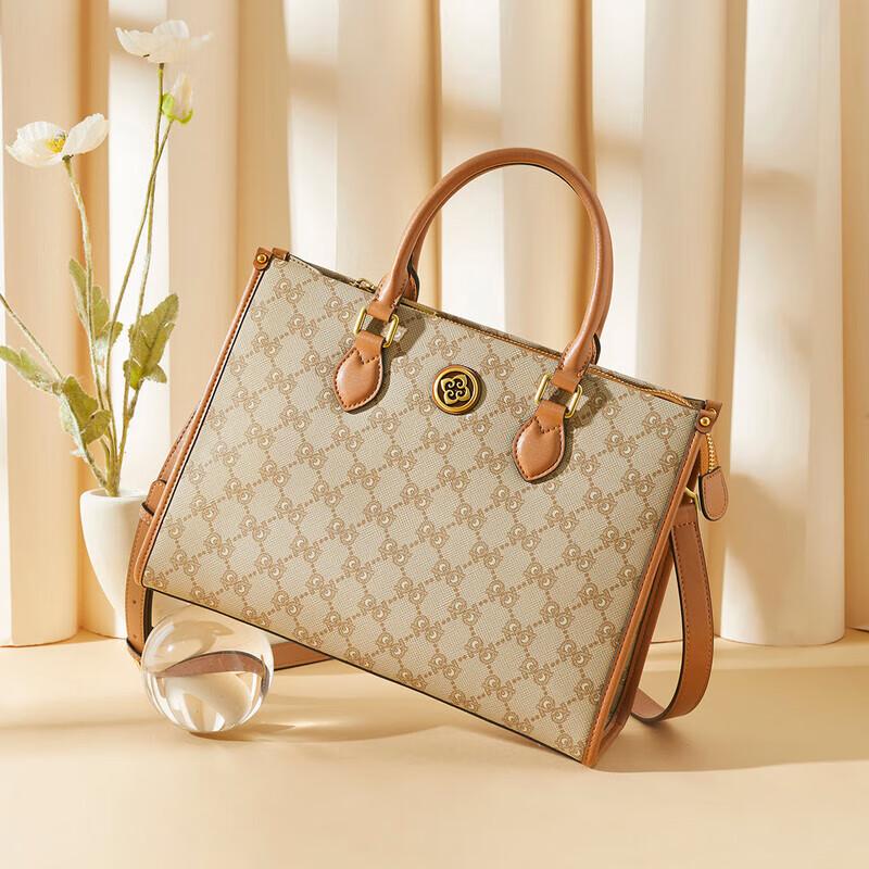 Pierre Cardin Women s Classic Monogram Satchel Bag 12400₽