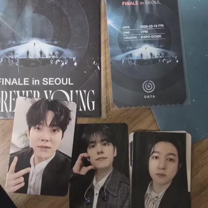 

Day6 Forever Young Finale 4th Entry Kit