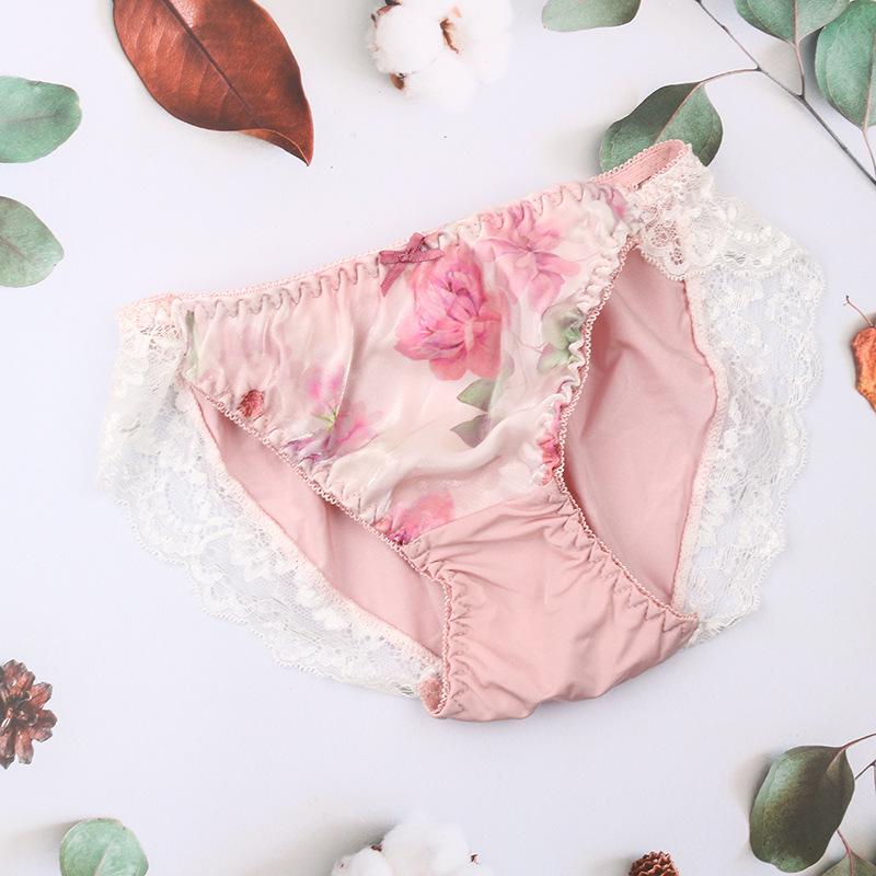 Japanese Style Women's Lace Embroidered Low-Waist Thongs
