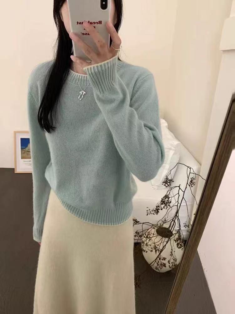 Women's European Style Grey Round Neck Merino Wool Sweater, High-End Autumn/Winter Cashmere Knitwear.