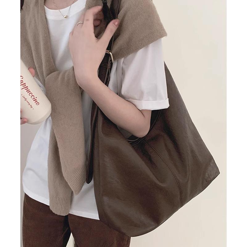 

Bag Women S Bag Tote Bag Commuter Fashion Versatile Casual Large Capacity Underarm Bag Luggage