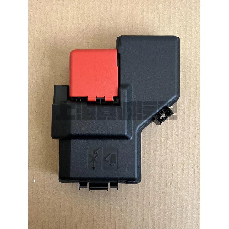 Für Buick ENCLAVE Chevrolet Blazer XT5 XT6 Batterie-Sicherungskastenabdeckung Positive Kappe