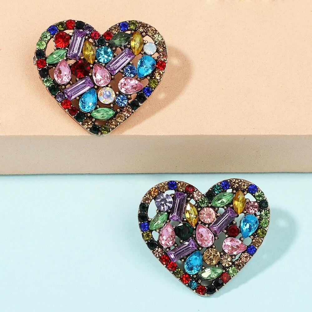 Korean Fashion Heart Metal Hollow Stud Earrings For Women Girl Luxury Bling Color Crystal Party Jewelry Aesthetic Accessories