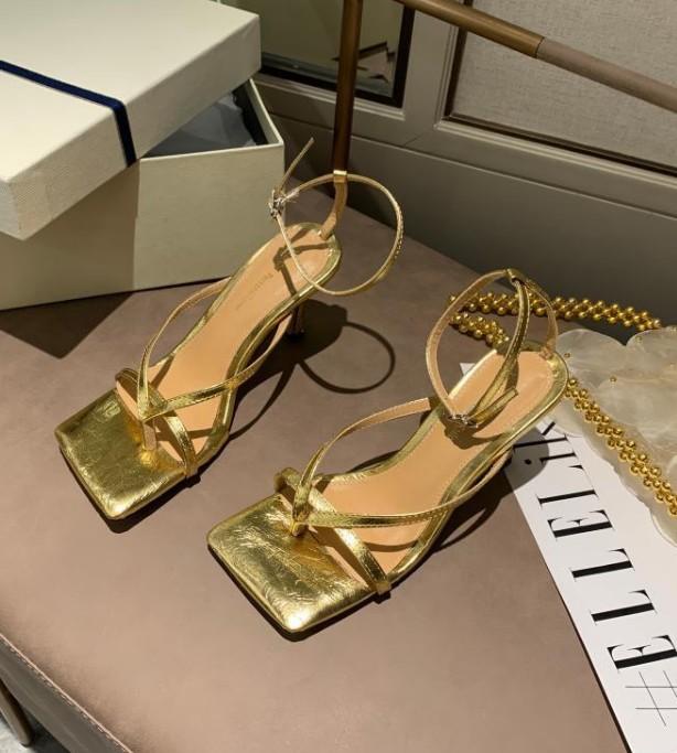 Nuove Sandali da Donna alla Moda con Fascetta Stretta e Pinza 2026 Estate Punta Quadrata Aperta Cinturino con Fibbia alla Caviglia Tacco Alto Scarpe da Donna