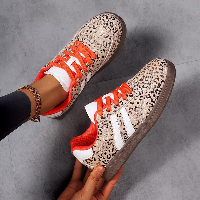2025 New Style Women's Versatile Leopard Print Casual Flat Sports Shoes