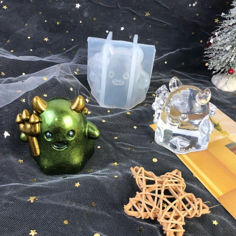 Pendant Keychain Mold Christmas Elf Crystal Exploy Resin Molds DIY Jewelry Making Tool Silicone Mould Necklace Clay Mold