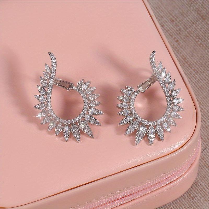 New Light Luxury Sparkling Inlaid Zirconia Geometric Women's Earrings Personalized Trend Holiday Party Zircon Accessories