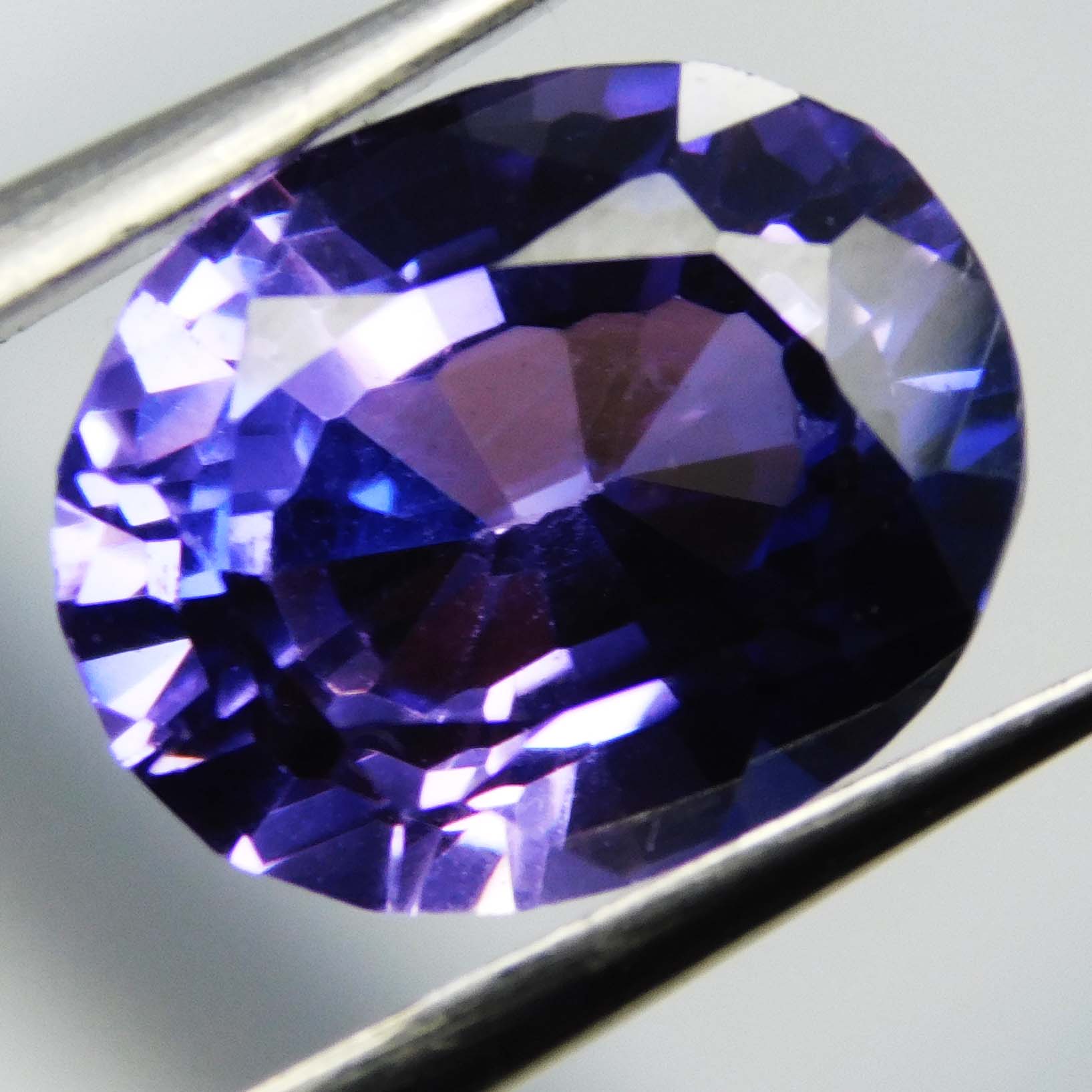 

7 Carat Natural Purple Tanzanite CERTIFIED Loose Gemstone Oval Cut Ring Size A-4080 12 mm approx фіолетовий