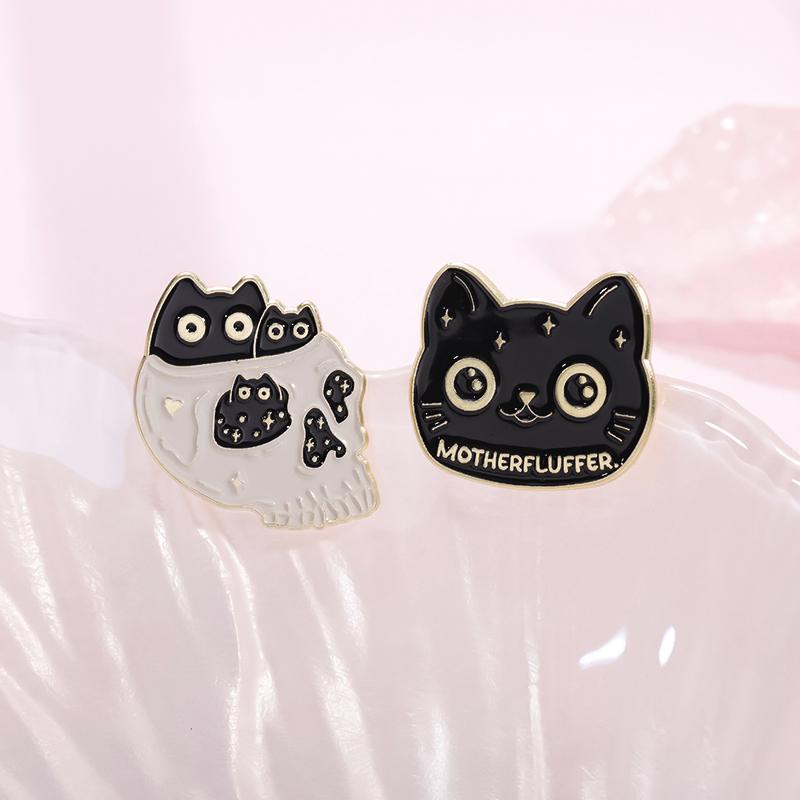 Cute Cats Enamel Pins Custom MOTHERFLUFFER Alien Cat Brooches Lapel Badges Cartoon Animal Jewelry Gift for Kids Friends