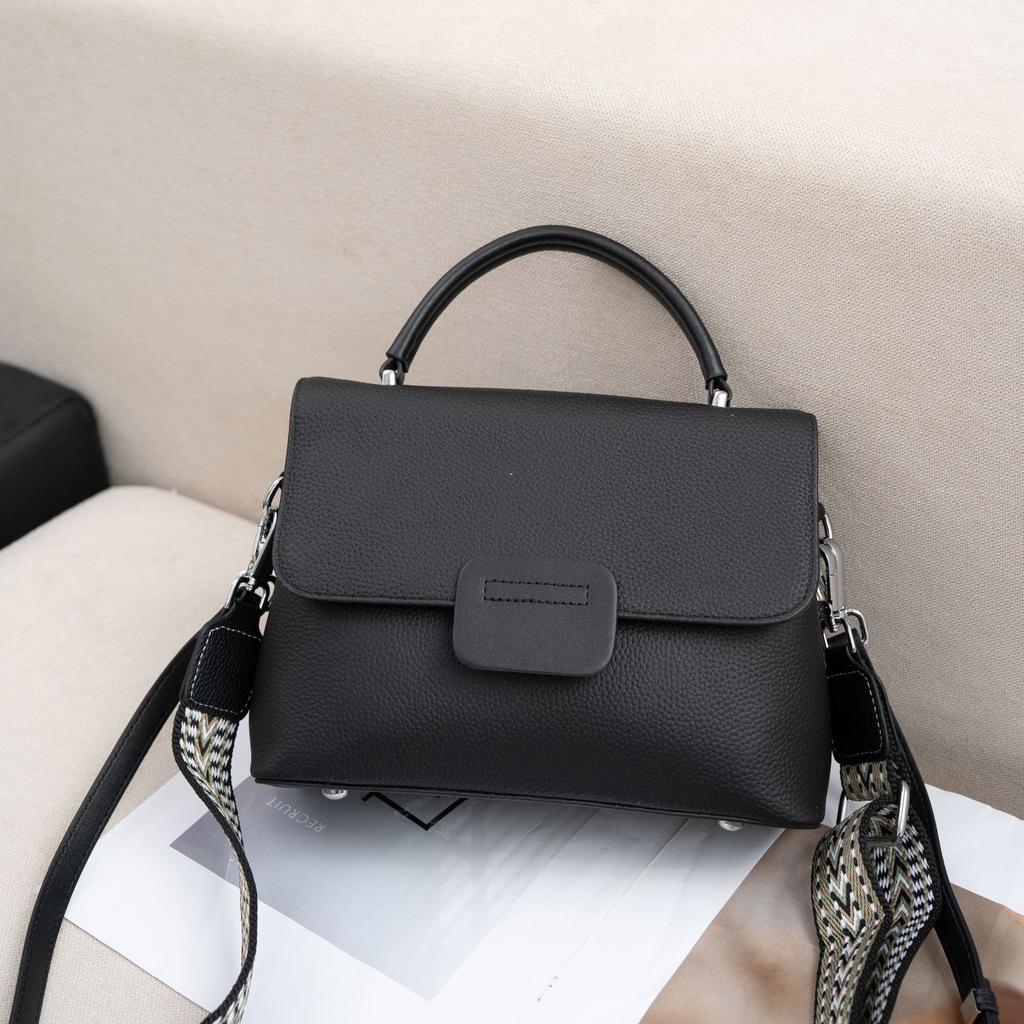 Cowhide Women's Shoulder Crossbody Simple Fashion Bag Girls Shell Bag Large Capacity Soft Leather