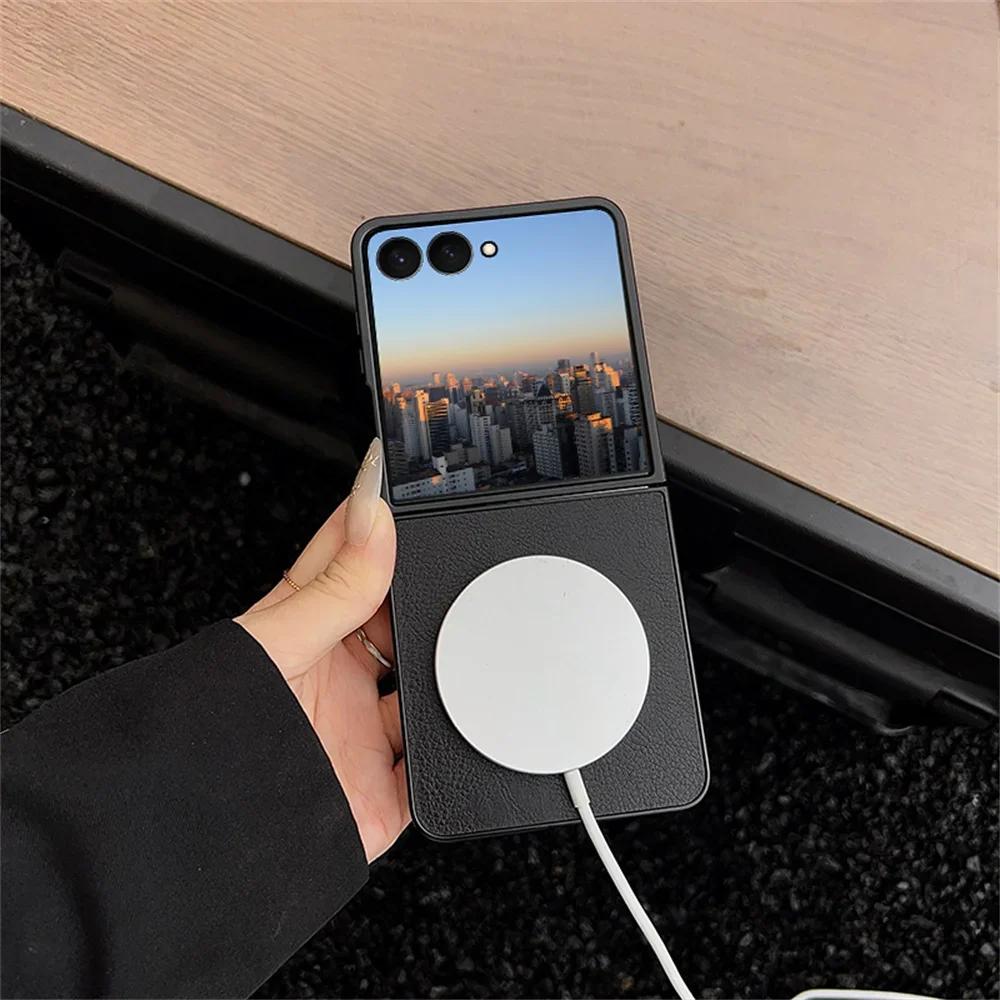 Custodia Sottile Magnetica di Lusso in Pelle per Samsung Galaxy Z Flip 7 FE 6 5 con Magsafe Copertura Morbida Sottile
