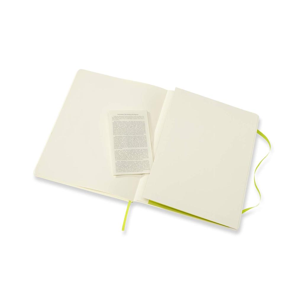 Moleskine Notebook Classic Notebook Soft Cover Plain XL Size wide x 25cm Lemon Green QP623C2 (19cm long)