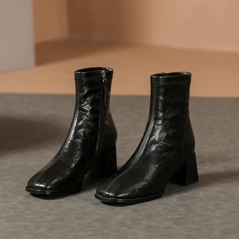 

Модные ретро осенне-зимние короткие ботинки толстый каблук квадратный носок тонкие женские кожаные ботинки бархатные универсальные новые женские низкие ботинки 38