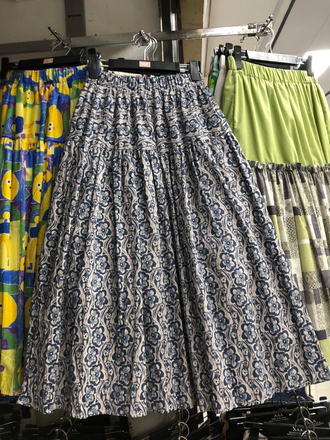 

Праздничный стиль, омолаживающая юбка с цветочным рисунком маслом, женская до колена, средней длины, темпераментная, повседневная, с большим маятником, юбка-зонтик в форме А, пышная юбка One Size