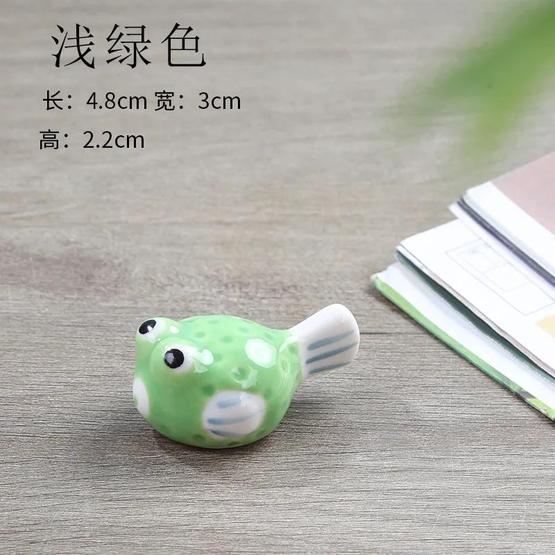 1PC Ceramic Chopstick Holder Puffer Fish Chopsticks Rest Cute Chopstick Rack for Chopsticks Dinnerware Stand