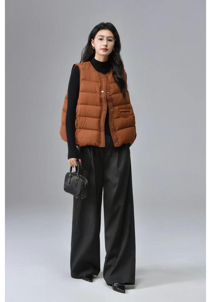 Autumn and Winter New Retro Disc Buckle Vest Down Jacket Women's Short Vest Versatile Jacket Round Neck Snap Button Sleeveless