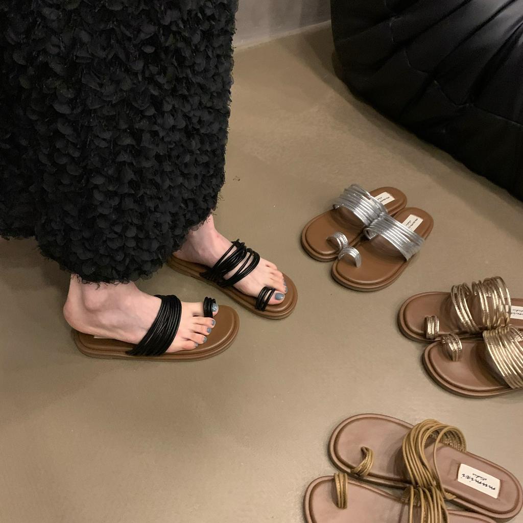 Niche Design Set Toe Cool Slippers 2025 New Summer Wear with Skirt Seaside Flat Bottom Square Head Roman Sandals