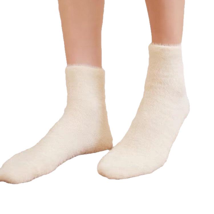 Women's Fuzzy Mink Velvet Mid-Calf Socks - Thick, Warm, Ideal for Autumn & Winter