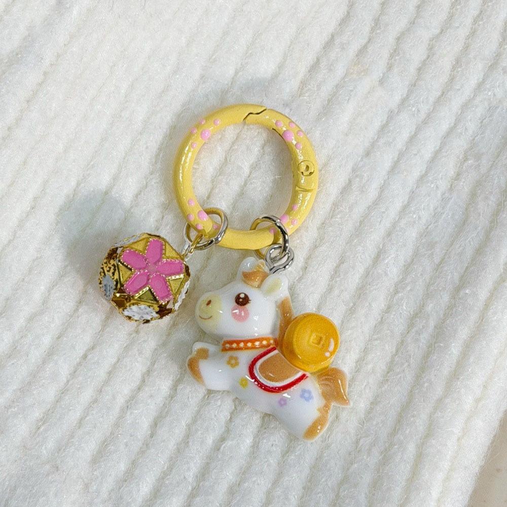 Cute Horse Year Keychain Little God of Wealth New Year Keyring Festive Decor жёлтый