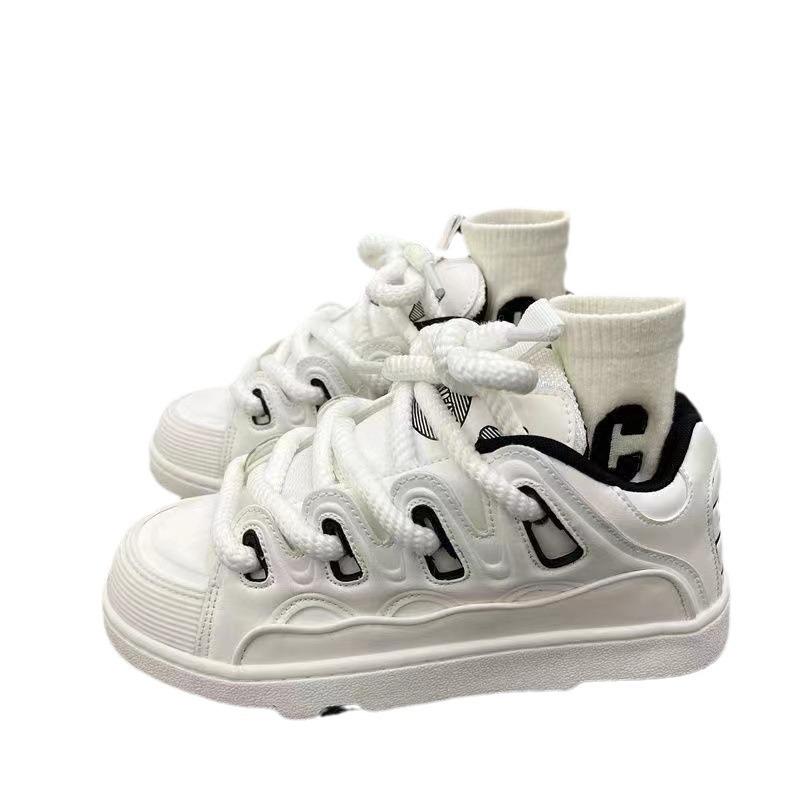 Fashion Latest couple style fashionable casual skateboard shoes for spring and autumn campus style youth running sports shoes sneakers