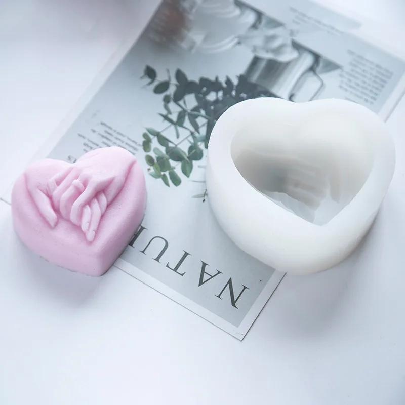 Top Quality Love Hand in Hand Candle Mold Gypsum Grinding Tool Heart Shaped Chocolate Wedding Cake Candle Silicone Mold