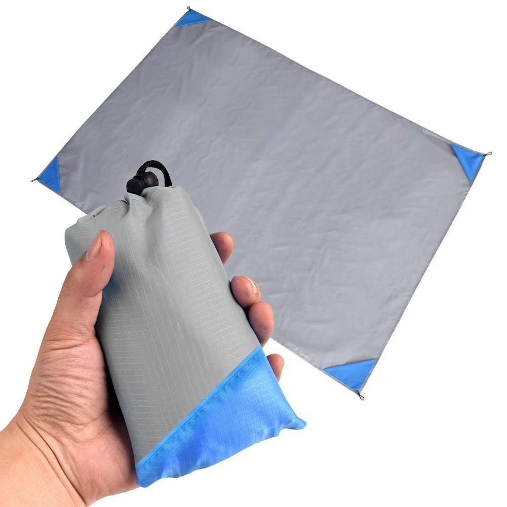 Waterproof Foldable Picnic Mat - Polyester Plaid Beach & Camping Mat, Moisture-Proof and Anti-Slip