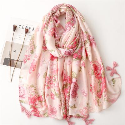 Four Seasons Elegante Prominente im chinesischen Stil, schlichter und eleganter Schal aus Baumwolle und Leinen mit rosa Blumen, Bali-Gaze, dünner Seidenschal für Damen
