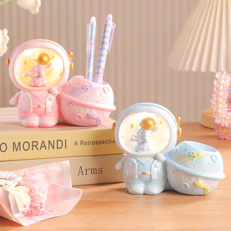 Astronaut Night Light Pen Holder