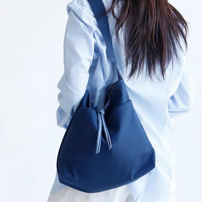 Plain Easy Reversible Shoulder Bag - Striped Navy