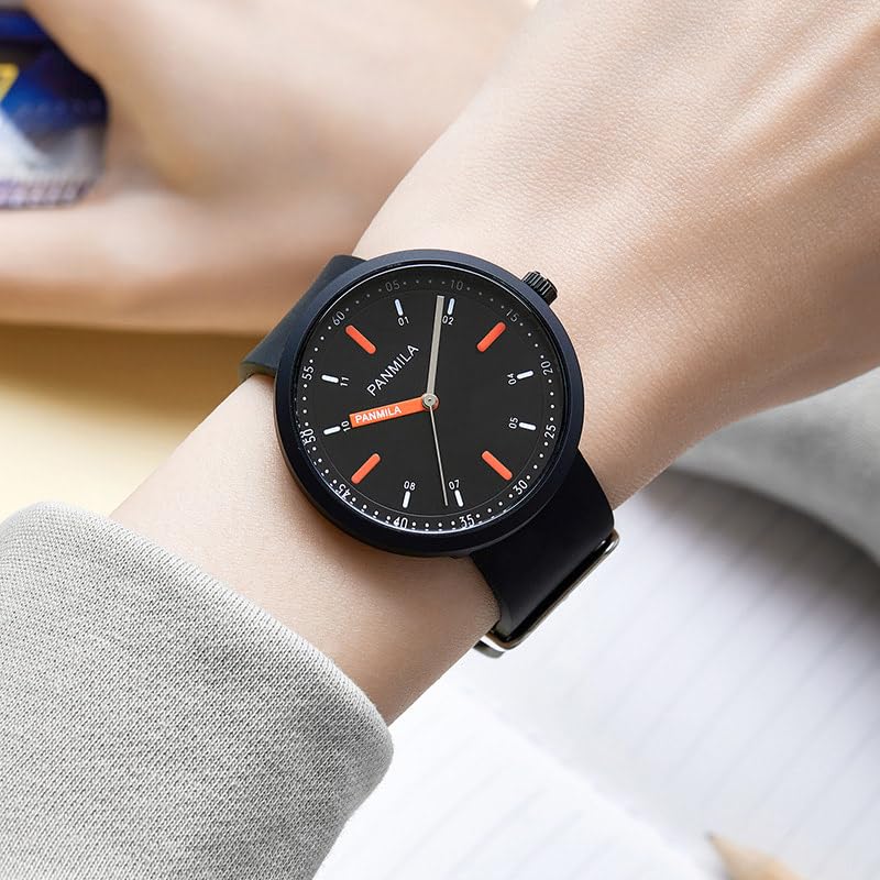 Analog wristwatch with silicone strap for men and women (black)