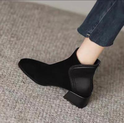 Chelsea Stiefeletten mit eckiger Spitze, Herbst und Winter, neu, britisches Temperament, schlichtes Schafsleder, niedriger Absatz, flache Damenstiefel, Modestiefel