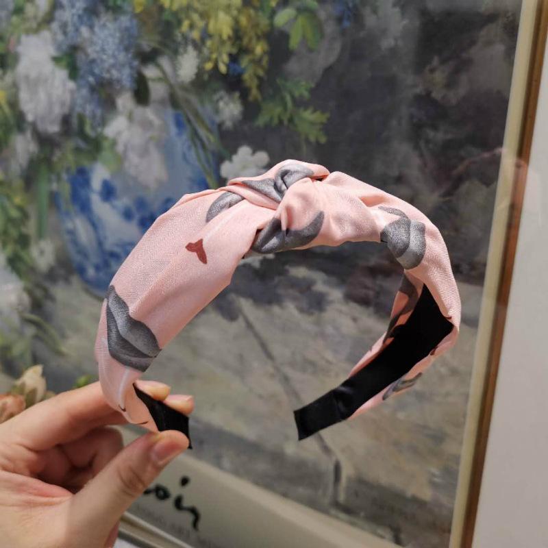 Fabric headband female Yiwu headdress jewelry autumn and winter feeling wide edge versatile high skull top headband hairpin