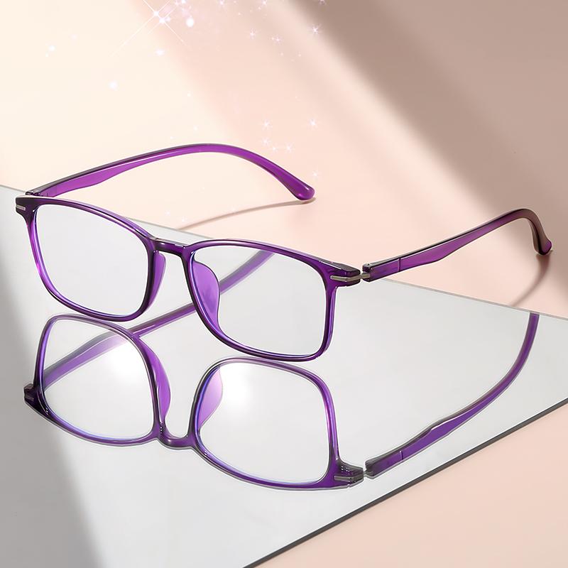 Ultra-light reading glasses with high-quality classic small frames can be worn daily to enhance the shape of the face