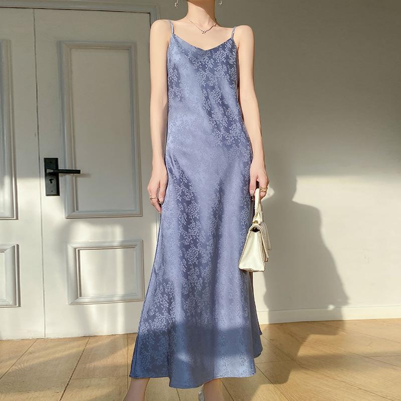 Maxikleid aus Acetat-Satin mit V-Ausschnitt und Blumenmuster für Damen – ärmelloses, schlankmachendes Unterkleid mit sexy Ausschnitt, elegante und fließende Party-/Cocktailkleidung