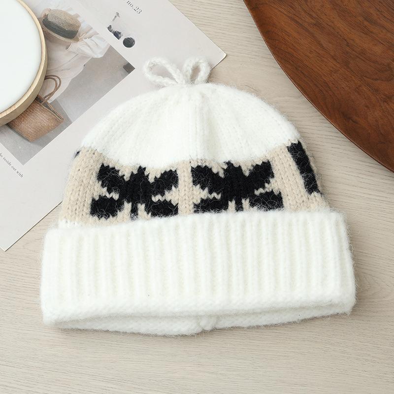 

Fair Island Style Retro Jacquard Knitted Wool Hat Autumn and Winter Versatile Face showing Small Warm Hat Outdoor Windproof Pullover Hat average size