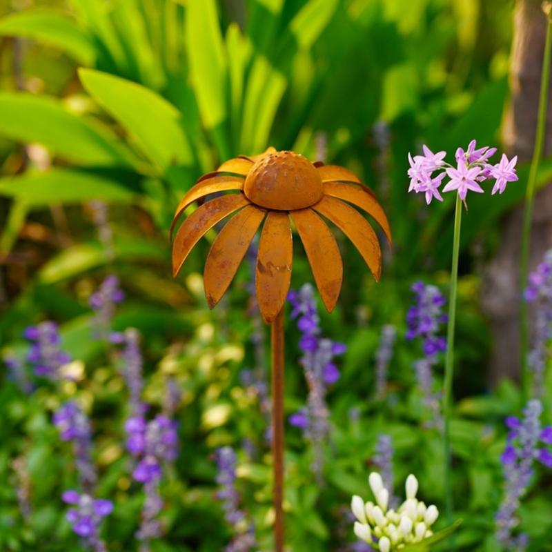 Vintage Styles Metal Echinacea Garden Ornaments Durability Iron Plant Sculpture for Yard Decoration