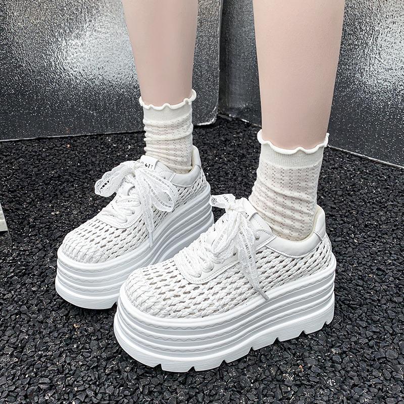 Fashion Women's Low Cut Breathable Hollow Out Sneakers Girls Summer Fashion Casual Shoes Thick Bottom Lightweight Versatile Plain Color