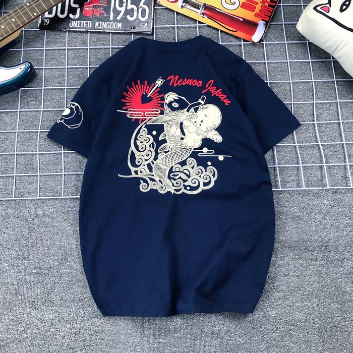 

Японский бренд Tide Счастливый призрак Маленький дьявол Рыбалка Карп Принт Чистый хлопок Большой размер Футболка Мужская Женская Локомотивы 3XL