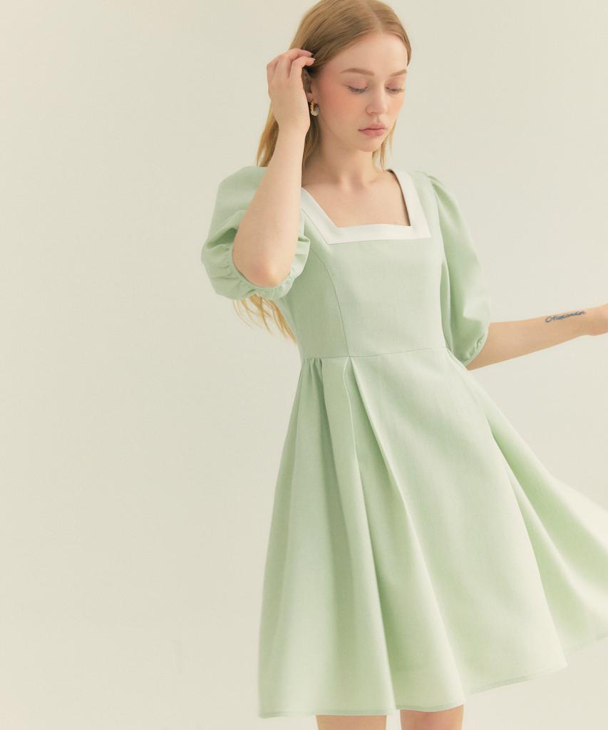Fry Height Contrast Square Neck Pleated Dress Mint