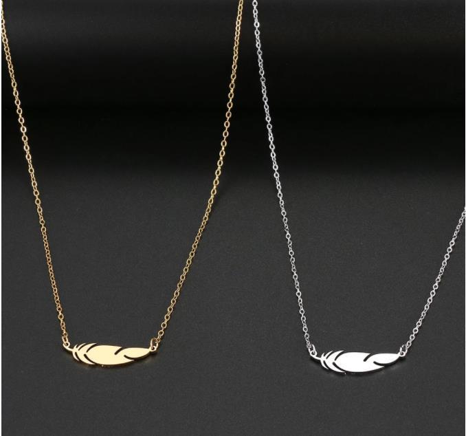 

Новое ожерелье из титановой стали, воротник-цепочка, кулон с перьями, нишевое легкое роскошное универсальное ожерелье для мужчин и женщин argent