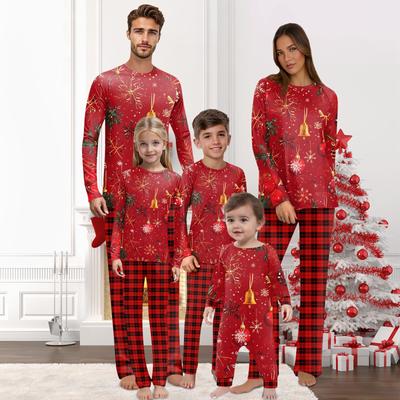 Passende Familiensets mit Weihnachtsmotiven, Langarmshirts und Hosen
