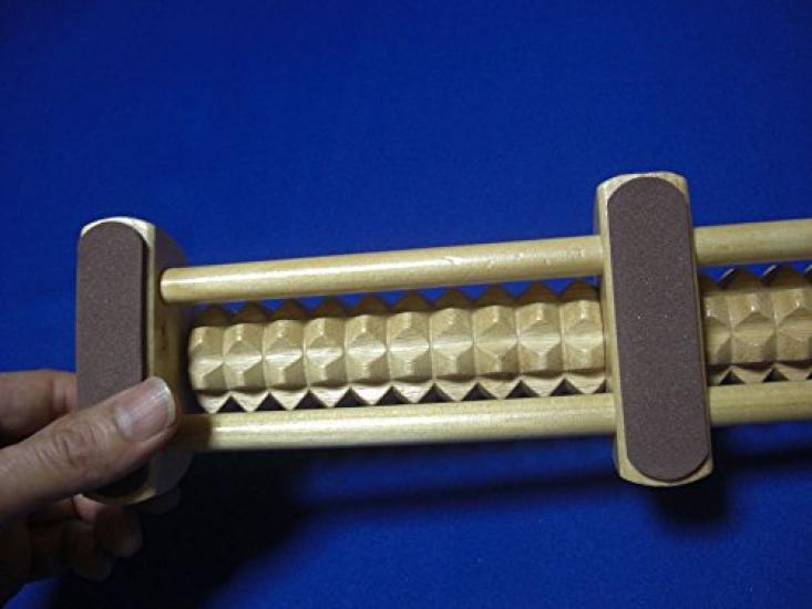 Easy Kneading Massager Wood Foot Massager Gift One Dosage of Hida Yunohana One Shopping Bag with Foot Use It At Home or In the Office While Sitting