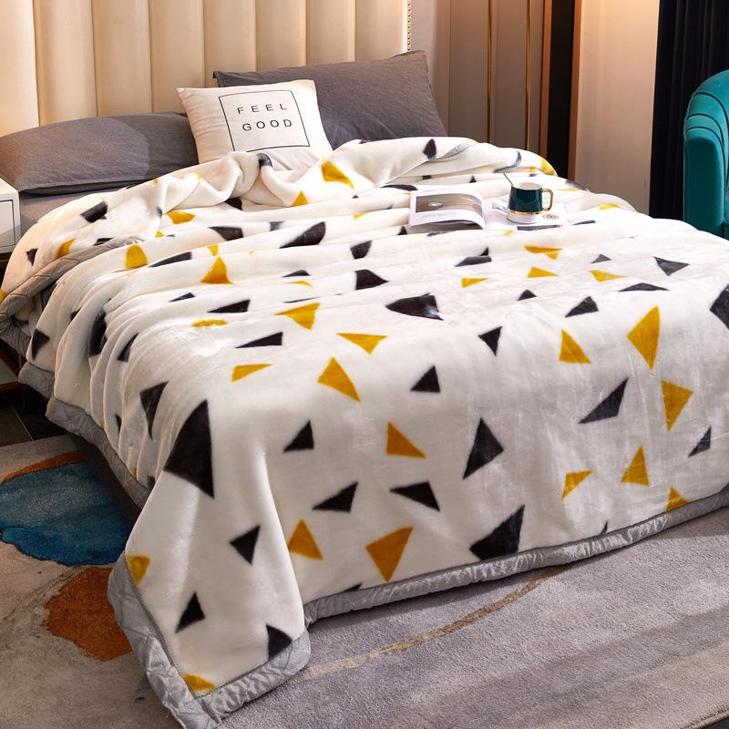 Winter Thickened Raschel Wedding Blanket – Double Layer Quilt for Students & Couples